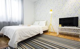 Giallo Apartment - Free Private Parking